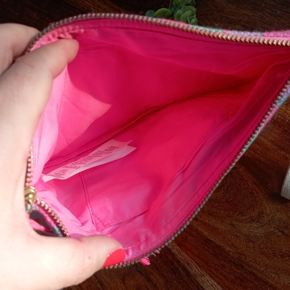 Spanish Boho Zipped Pouch - Picture 14 of 16